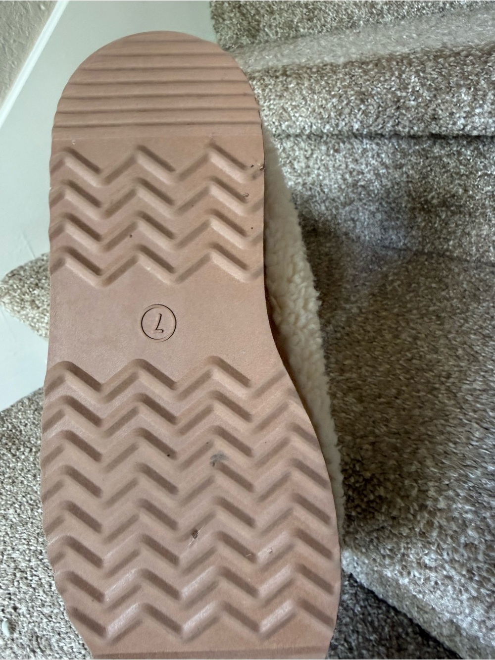 Women’s Sherpa Platform Clog (7) - Picture 3 of 4